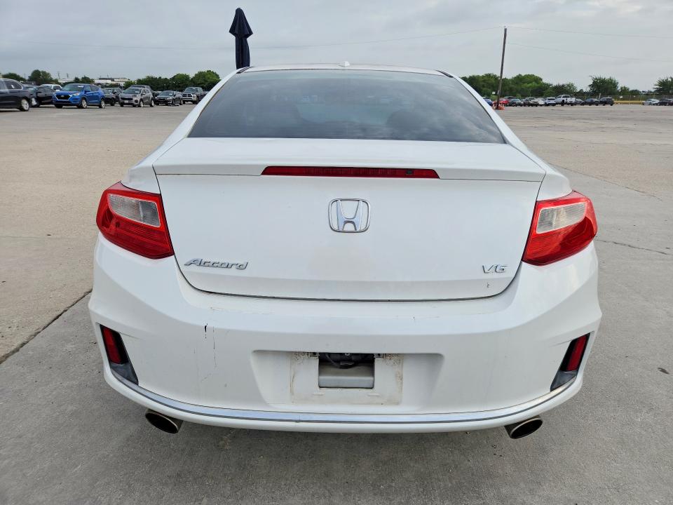 61048766 :رقم المزاد ، 1HGCT2B85FA003063 vin ، 2015 Honda Accord مزاد بيع