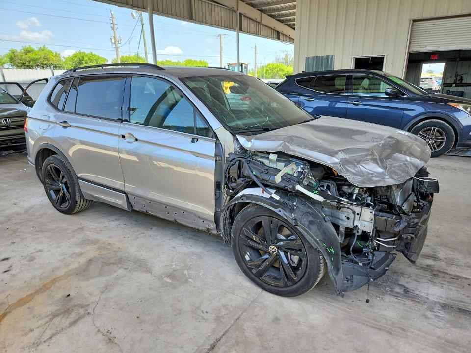 Продажа на аукционе авто 2024 Volkswagen Tiguan, vin: 3VVCB7AX0RM082402, номер лота: 61135866