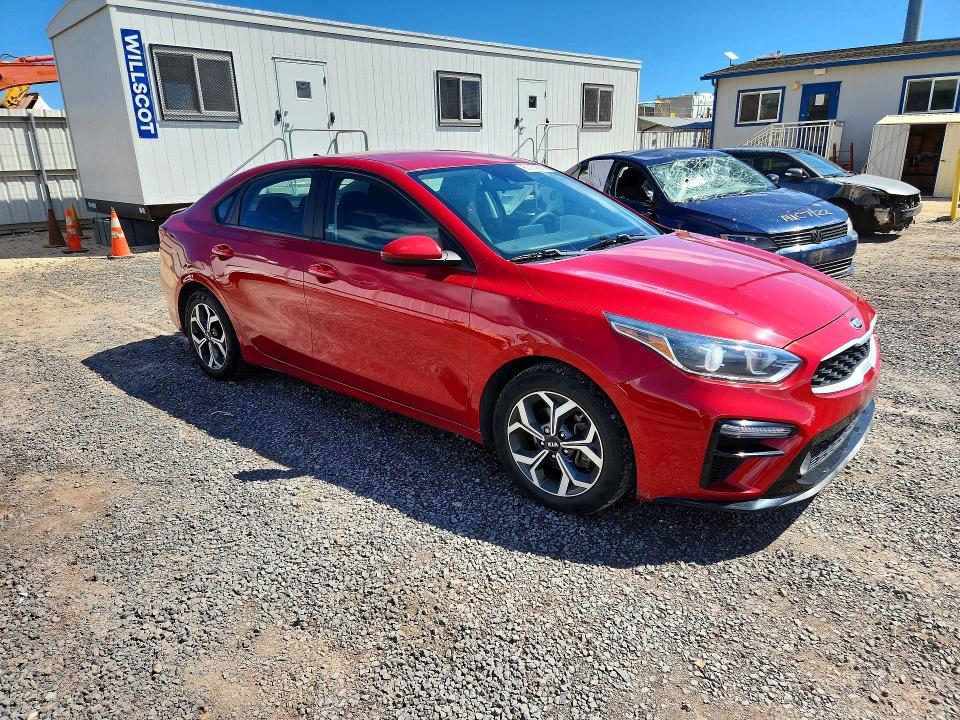 2019 Kia Forte მანქანა იყიდება აუქციონზე, vin: 3KPF24AD2KE121247, აუქციონის ნომერი: 61174826