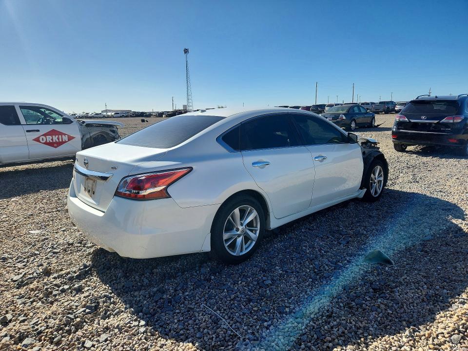 2015 Nissan Altima მანქანა იყიდება აუქციონზე, vin: 1N4AL3AP9FC436318, აუქციონის ნომერი: 61911246