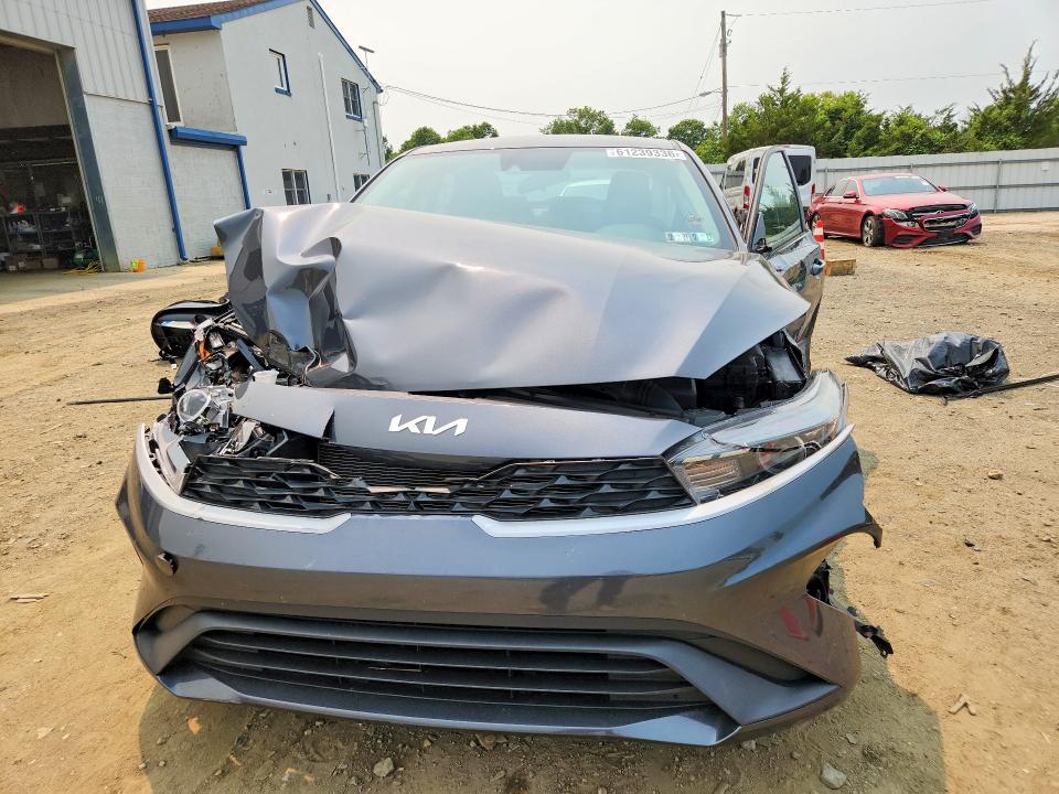 61239336 :رقم المزاد ، 3KPF24AD9PE504089 vin ، 2023 Kia Forte مزاد بيع