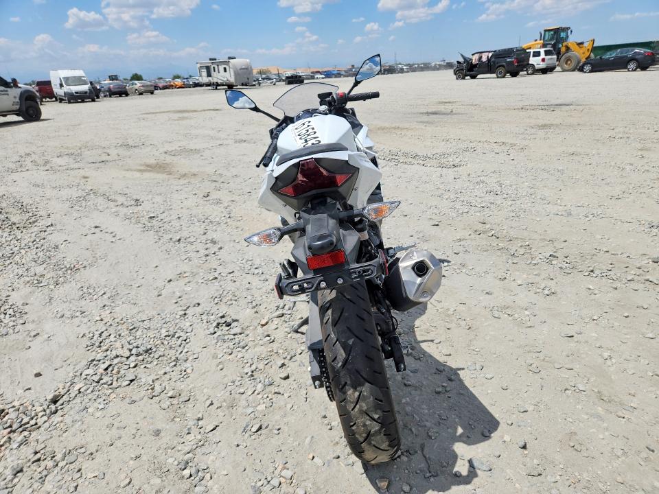 61584396 :رقم المزاد ، JKAEXKH11PDAL3597 vin ، 2023 Kawasaki Ex400 مزاد بيع
