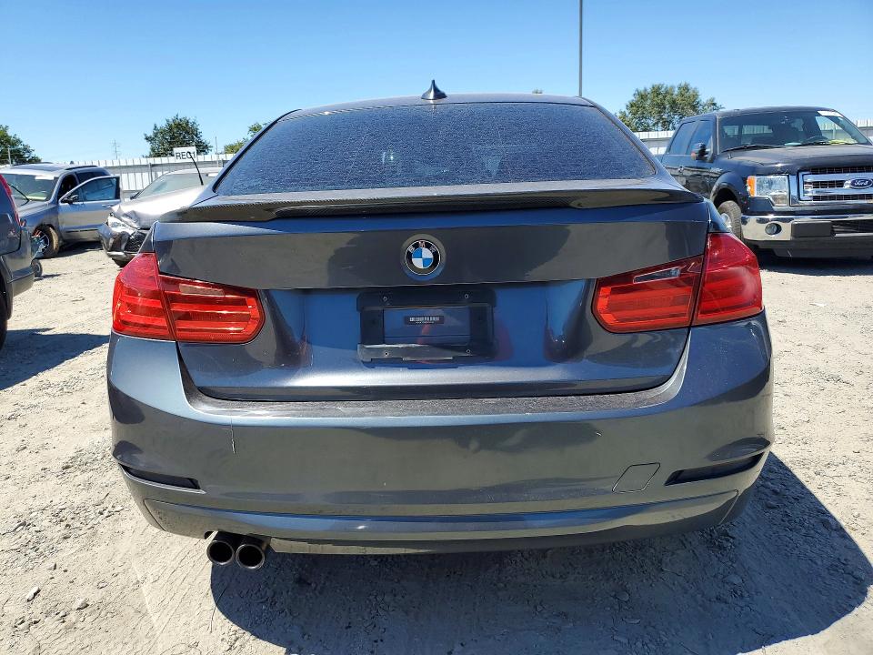 60824356 :رقم المزاد ، WBA3C1C56CF434133 vin ، 2012 Bmw 328 مزاد بيع