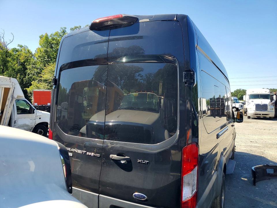 Продаж на аукціоні авто 2018 Ford Transit, vin: 1FBVU4XG1JKB39438, номер лоту: 64684376
