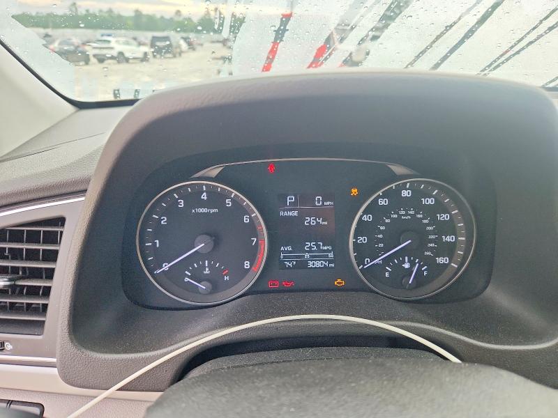 Продажа на аукционе авто 2018 Hyundai Elantra, vin: 5NPD74LF3JH255153, номер лота: 59710486