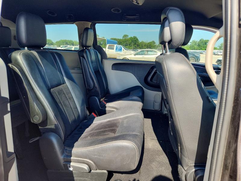 60225616 :رقم المزاد ، 2C4RDGCG6JR327622 vin ، 2018 Dodge Grand Caravan مزاد بيع