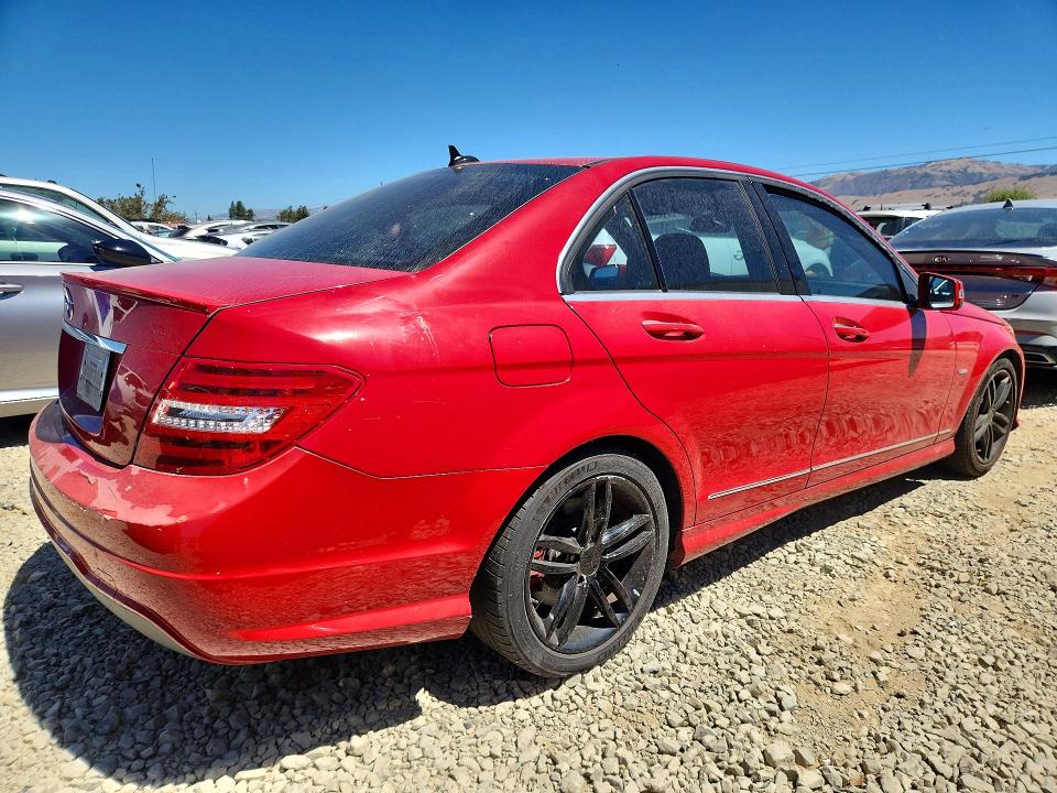 Продажа на аукционе авто 2012 Mercedes-benz C, vin: WDDGF4HB7CR203418, номер лота: 62655696