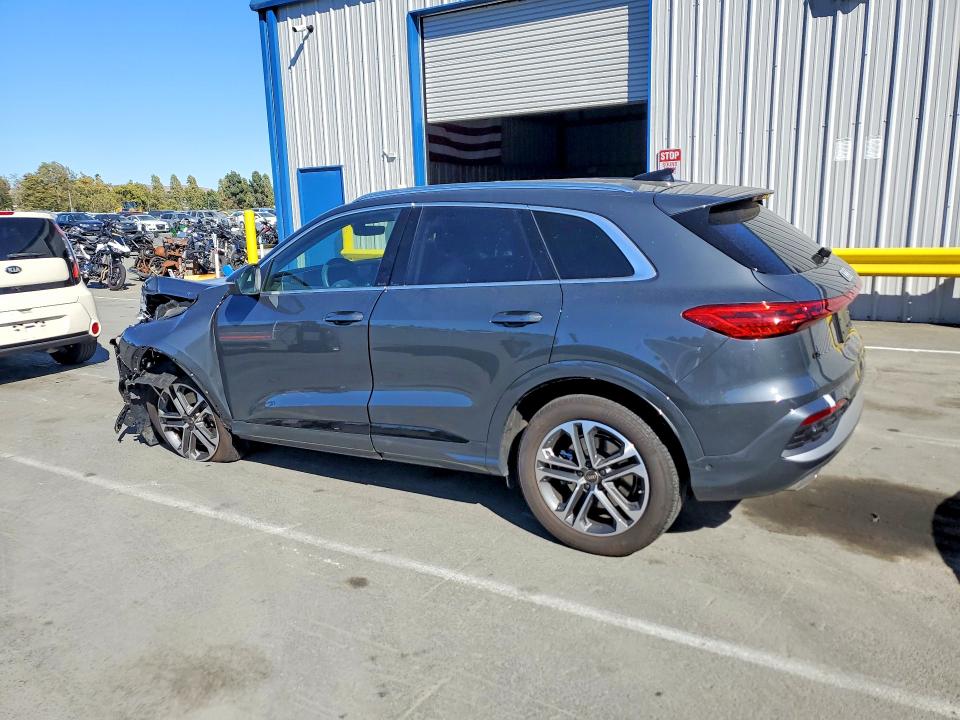 Продаж на аукціоні авто 2025 Audi Q5, vin: WA11AAGU7S2014592, номер лоту: 62980716