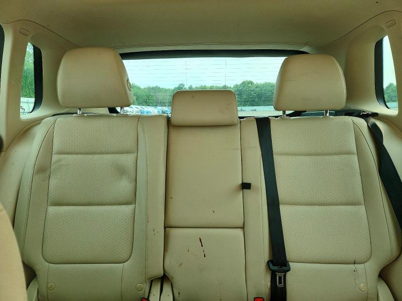 60817746 :رقم المزاد ، WVGSV7AX2HK015030 vin ، 2017 Volkswagen Tiguan مزاد بيع