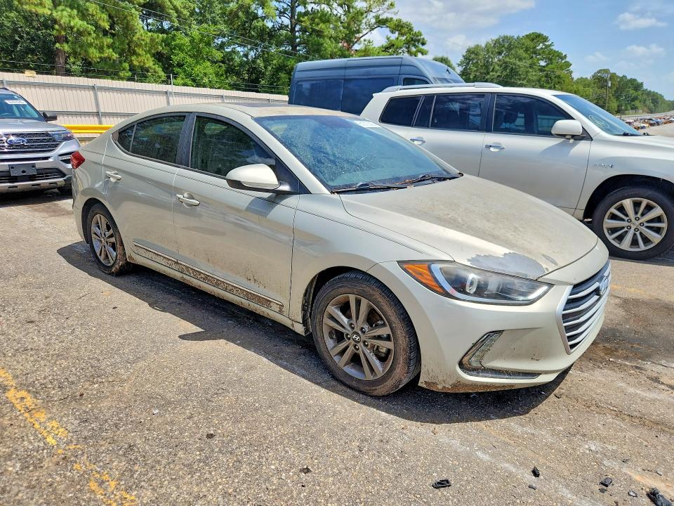 61873536 :رقم المزاد ، 5NPD84LF1HH160811 vin ، 2017 Hyundai Elantra مزاد بيع