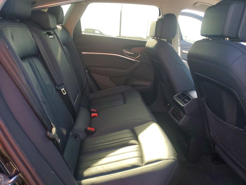 2022 Audi E-tron მანქანა იყიდება აუქციონზე, vin: WA1AAAGE0NB020148, აუქციონის ნომერი: 62237056