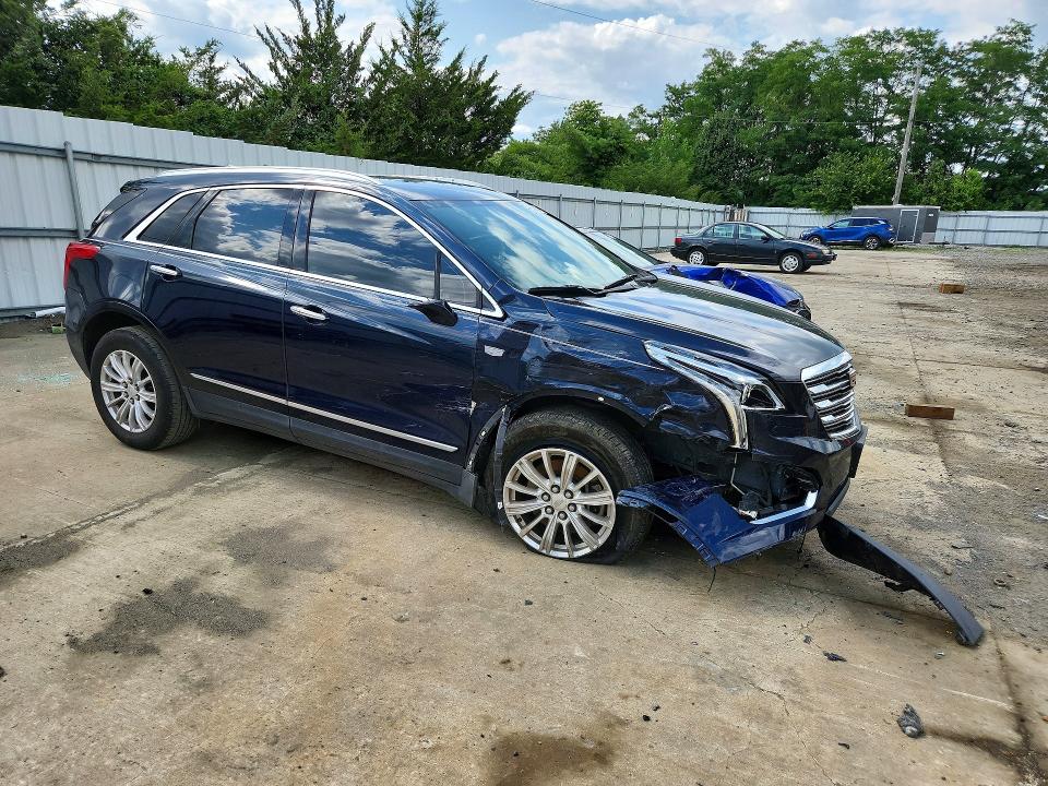 63300326 :رقم المزاد ، 1GYKNARS3HZ120090 vin ، 2017 Cadillac Xt5 مزاد بيع