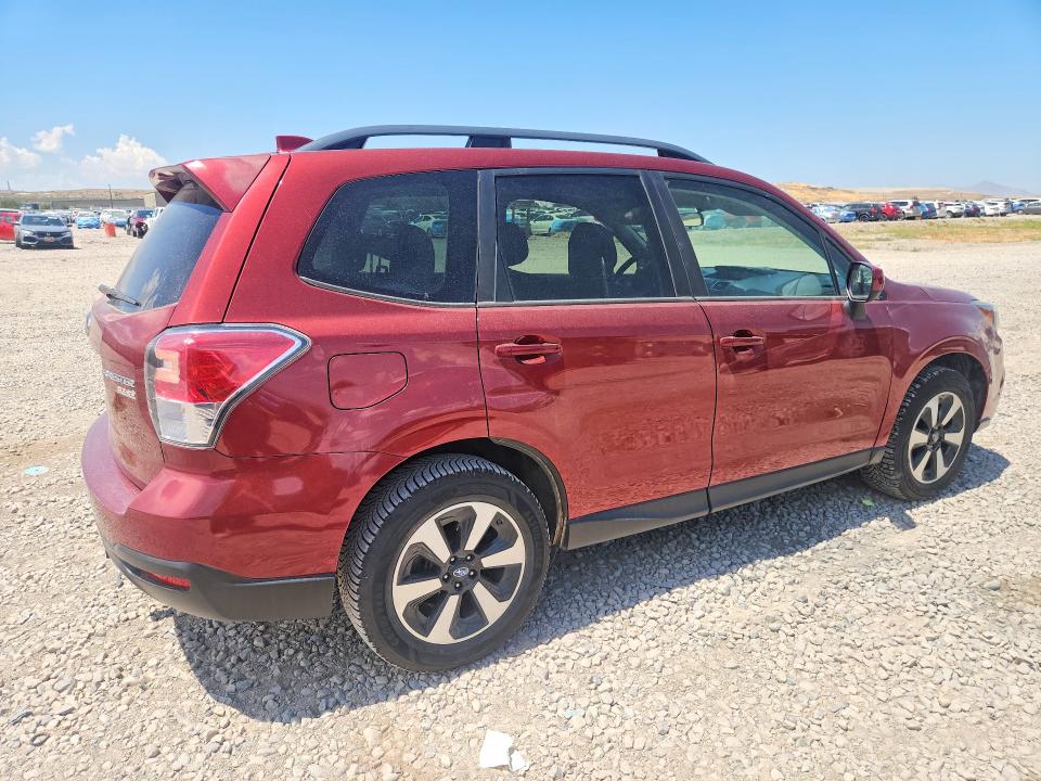 2017 Subaru Forester მანქანა იყიდება აუქციონზე, vin: JF2SJAGC1HH450024, აუქციონის ნომერი: 62438576