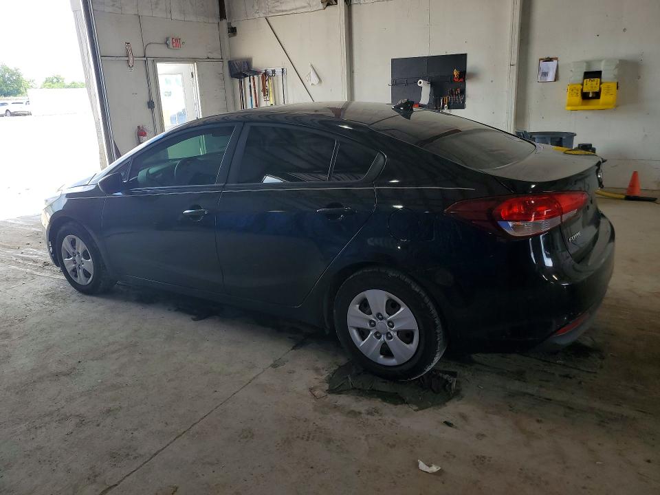 2017 Kia Forte მანქანა იყიდება აუქციონზე, vin: 3KPFK4A77HE136748, აუქციონის ნომერი: 61425856
