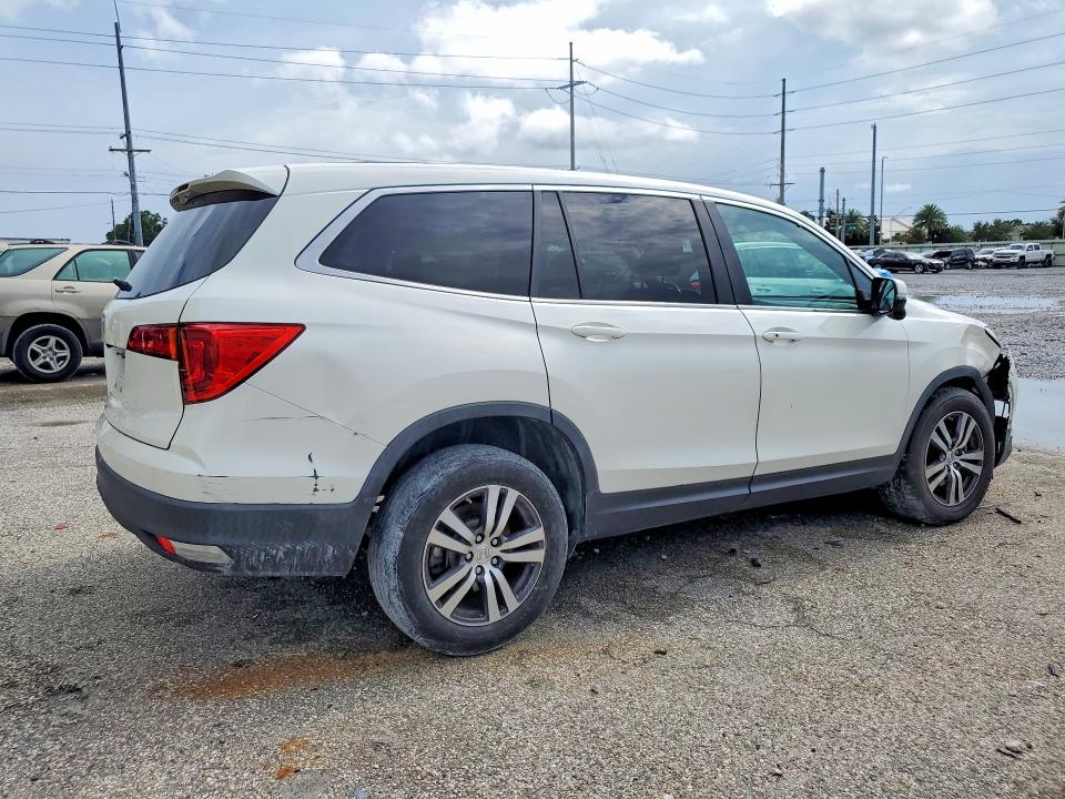 Продажа на аукционе авто 2018 Honda Pilot, vin: 5FNYF5H51JB016452, номер лота: 62780316
