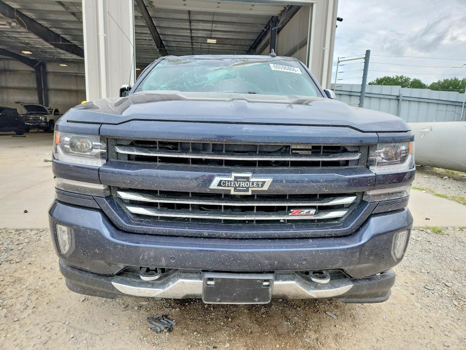 60596806 :رقم المزاد ، 3GCUKSEJ5JG385495 vin ، 2018 Chevrolet Silverado مزاد بيع