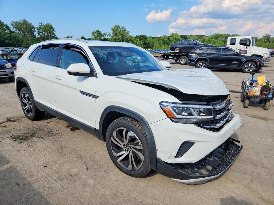 2021 Volkswagen Atlas Cross Sport მანქანა იყიდება აუქციონზე, vin: 1V2TE2CA4MC211607, აუქციონის ნომერი: 60438316