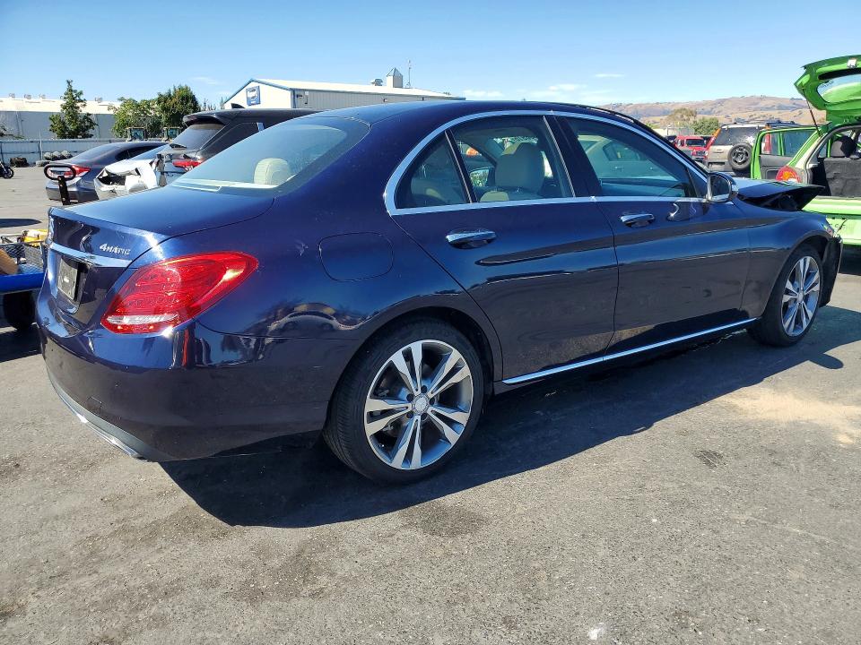 61990916 :رقم المزاد ، 55SWF4KB1FU040045 vin ، 2015 Mercedes-benz C مزاد بيع