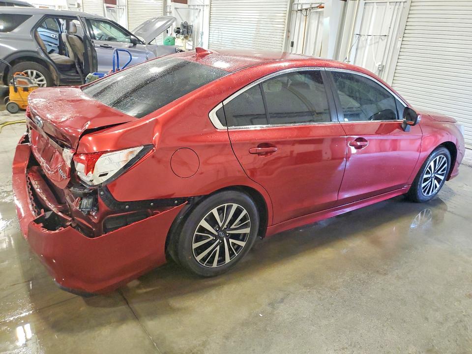 62317956 :رقم المزاد ، 4S3BNAF62K3040447 vin ، 2019 Subaru Legacy مزاد بيع