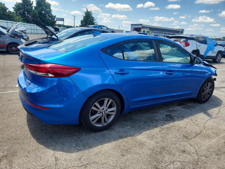 Продажа на аукционе авто 2018 Hyundai Elantra, vin: 5NPD84LF3JH382952, номер лота: 63198276