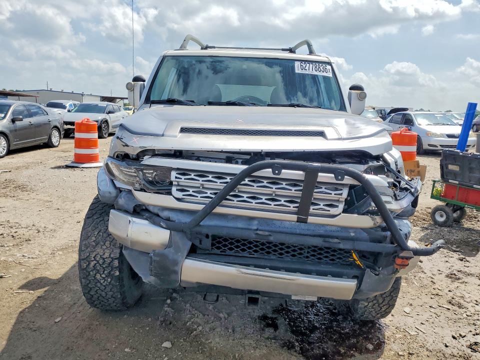 62778836 :رقم المزاد ، JTEBU11F370050077 vin ، 2007 Toyota Fj Cruiser مزاد بيع