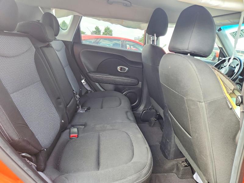 61947196 :رقم المزاد ، KNDJP3A56J7568225 vin ، 2018 Kia Soul مزاد بيع