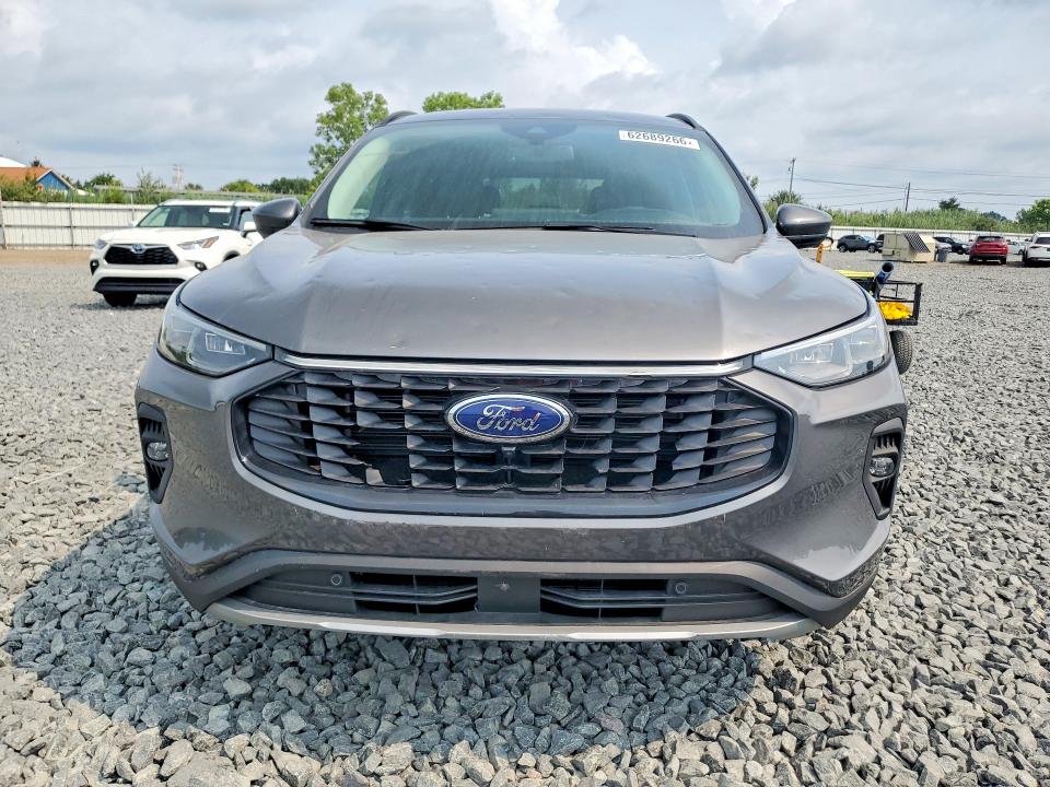 62689266 :رقم المزاد ، 1FMCU9JZ4SUB63194 vin ، 2025 Ford Escape مزاد بيع