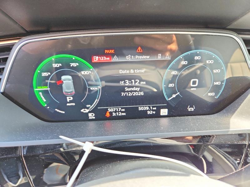 Продажа на аукционе авто 2024 Audi Q8 E-tron, vin: WA16ABGE0RB007918, номер лота: 59254996