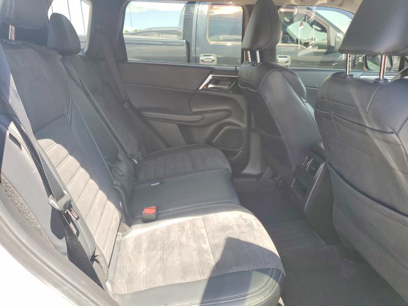 61755646 :رقم المزاد ، JA4J4VA84RZ024461 vin ، 2024 Mitsubishi Outlander مزاد بيع