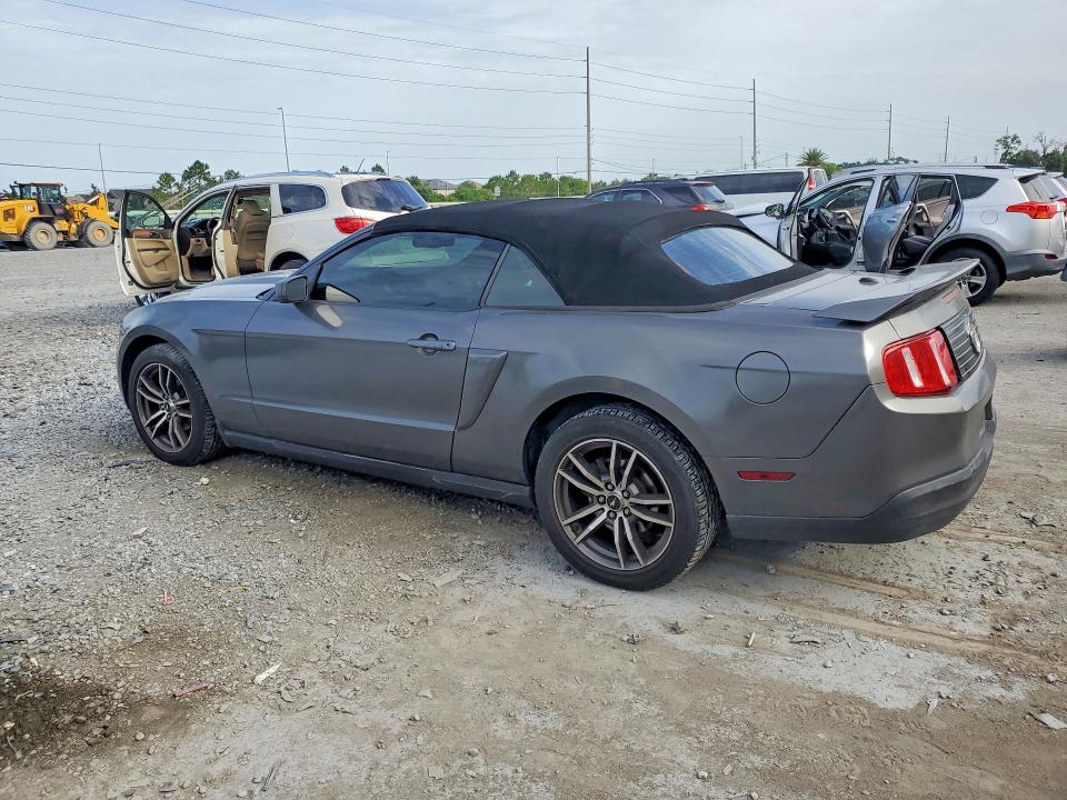 60875126 :رقم المزاد ، 1ZVBP8EN5A5119865 vin ، 2010 Ford Mustang مزاد بيع