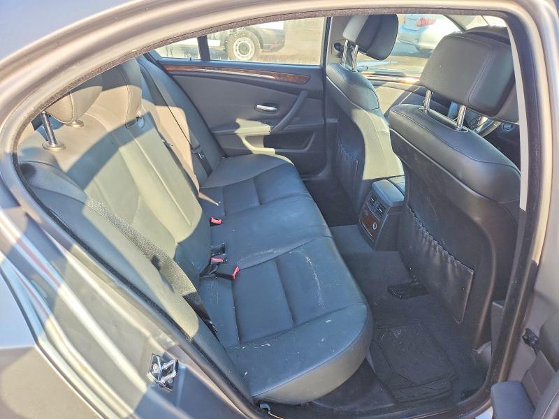 60441446 :رقم المزاد ، WBANV1C52AC156560 vin ، 2010 Bmw 528 مزاد بيع