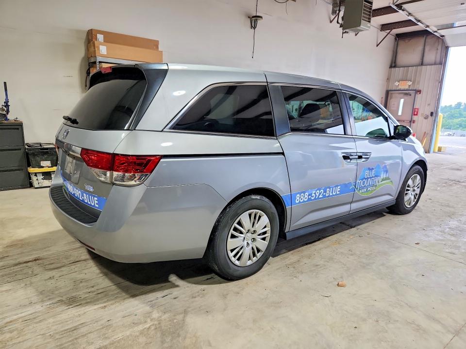 59988206 :رقم المزاد ، 5FNRL5H26GB091238 vin ، 2016 Honda Odyssey مزاد بيع