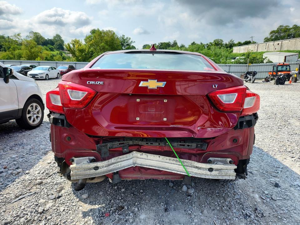 62575286 :رقم المزاد ، 1G1BE5SM4H7139857 vin ، 2017 Chevrolet Cruze مزاد بيع