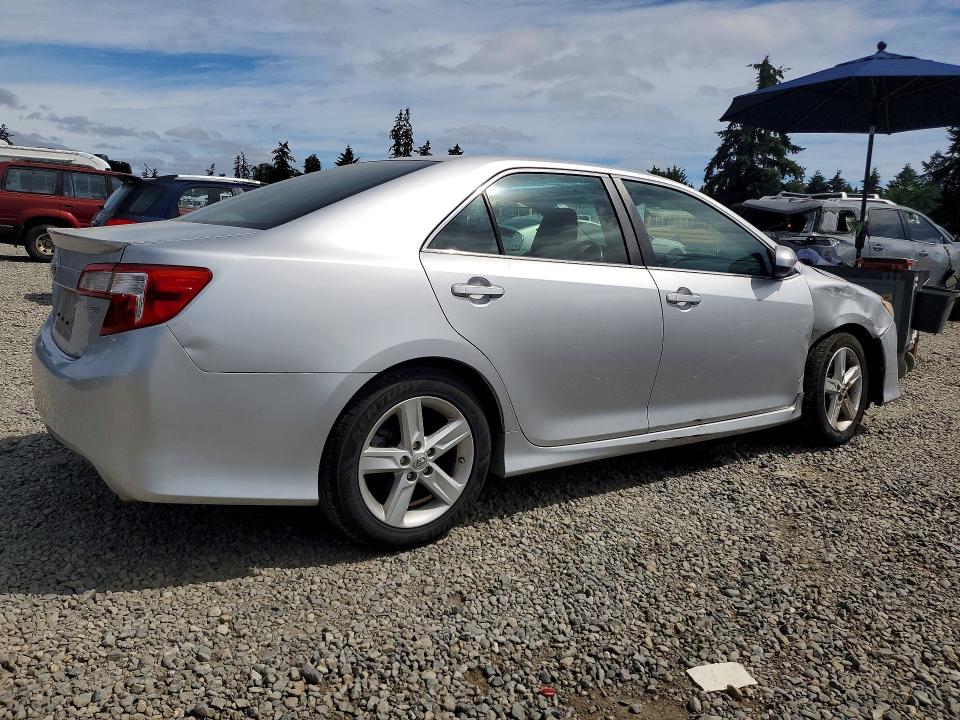 59317556 :رقم المزاد ، 4T1BF1FK4EU856919 vin ، 2014 Toyota Camry مزاد بيع