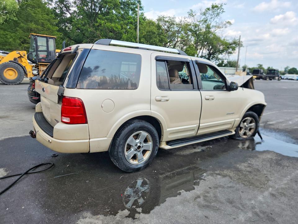 2005 Ford Explorer მანქანა იყიდება აუქციონზე, vin: 1FMDU75W25ZA00267, აუქციონის ნომერი: 62496106