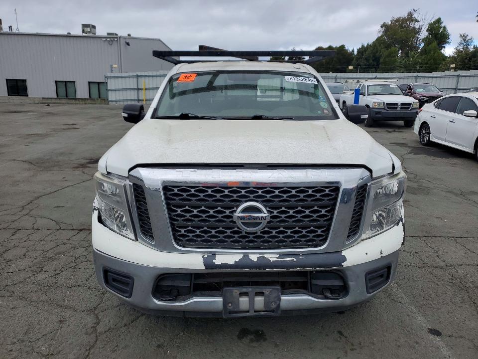 Продажа на аукционе авто 2017 Nissan Titan, vin: 1N6AA1R86HN560777, номер лота: 61968846