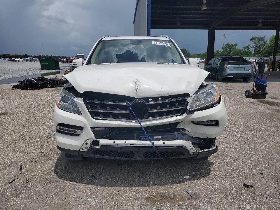 2015 Mercedes-benz Ml მანქანა იყიდება აუქციონზე, vin: 4JGDA5HB7FA511950, აუქციონის ნომერი: 61708366