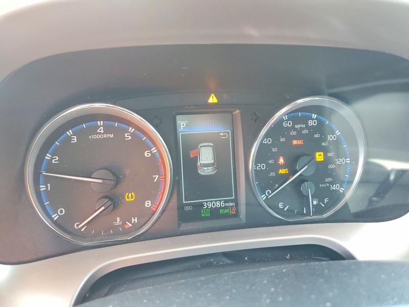 Продаж на аукціоні авто 2018 Toyota Rav4, vin: JTMDFREV4JJ720597, номер лоту: 59828876