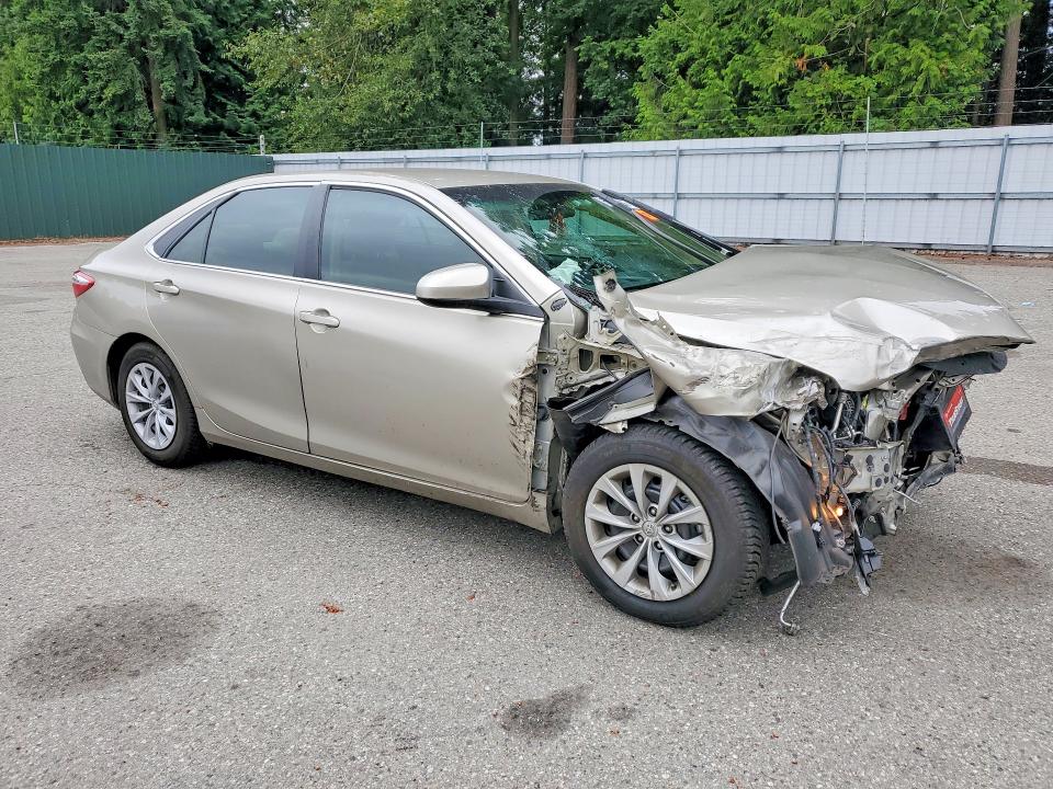 60202466 :رقم المزاد ، 4T4BF1FK8GR517377 vin ، 2016 Toyota Camry مزاد بيع