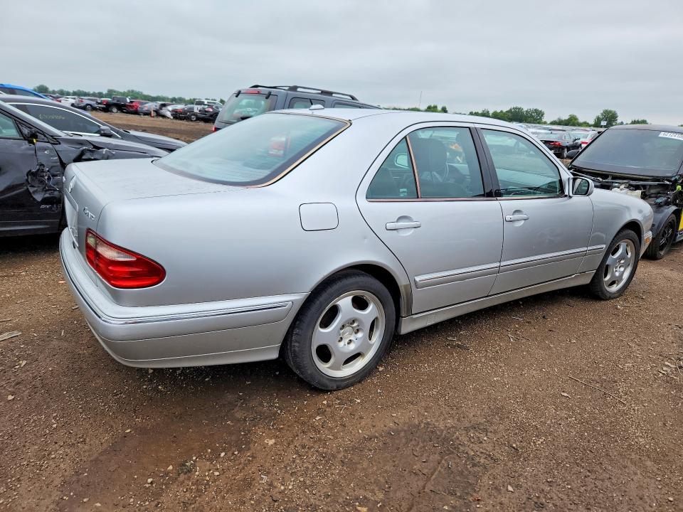 2001 Mercedes-benz E მანქანა იყიდება აუქციონზე, vin: WDBJF83J61X053203, აუქციონის ნომერი: 62960096