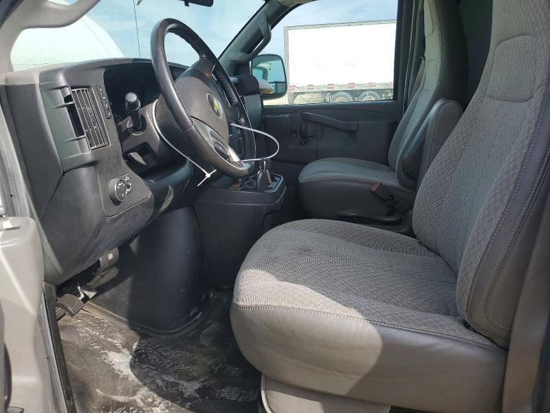 60633556 :رقم المزاد ، 1GCWGBFG5H1186761 vin ، 2017 Chevrolet Express G2500 مزاد بيع