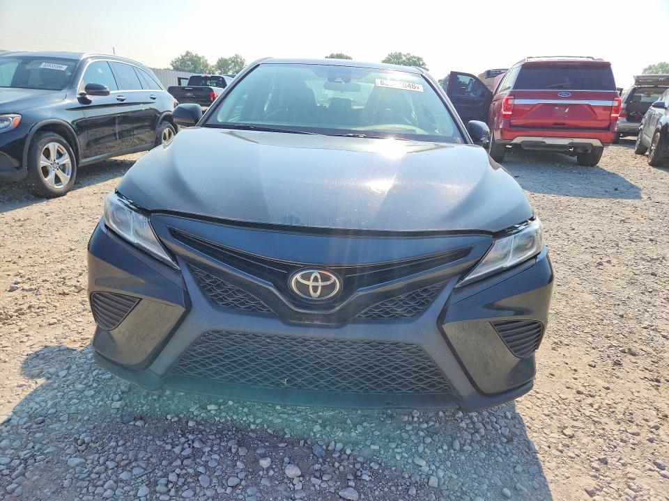 2019 Toyota Camry მანქანა იყიდება აუქციონზე, vin: 4T1B11HK5KU760711, აუქციონის ნომერი: 63534046