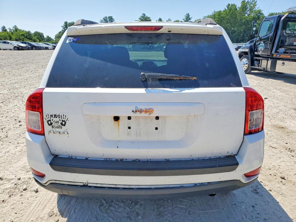 61895646 :رقم المزاد ، 1C4NJDEB3DD236158 vin ، 2013 Jeep Compass مزاد بيع