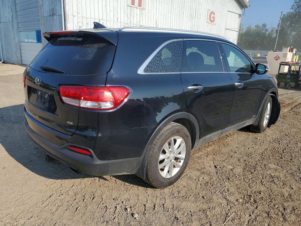 62999206 :رقم المزاد ، 5XYPGDA39JG371793 vin ، 2018 Kia Sorento مزاد بيع