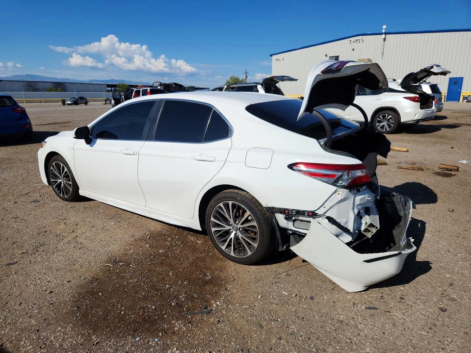 2018 Toyota Camry მანქანა იყიდება აუქციონზე, vin: 4T1B11HK9JU111766, აუქციონის ნომერი: 61715696