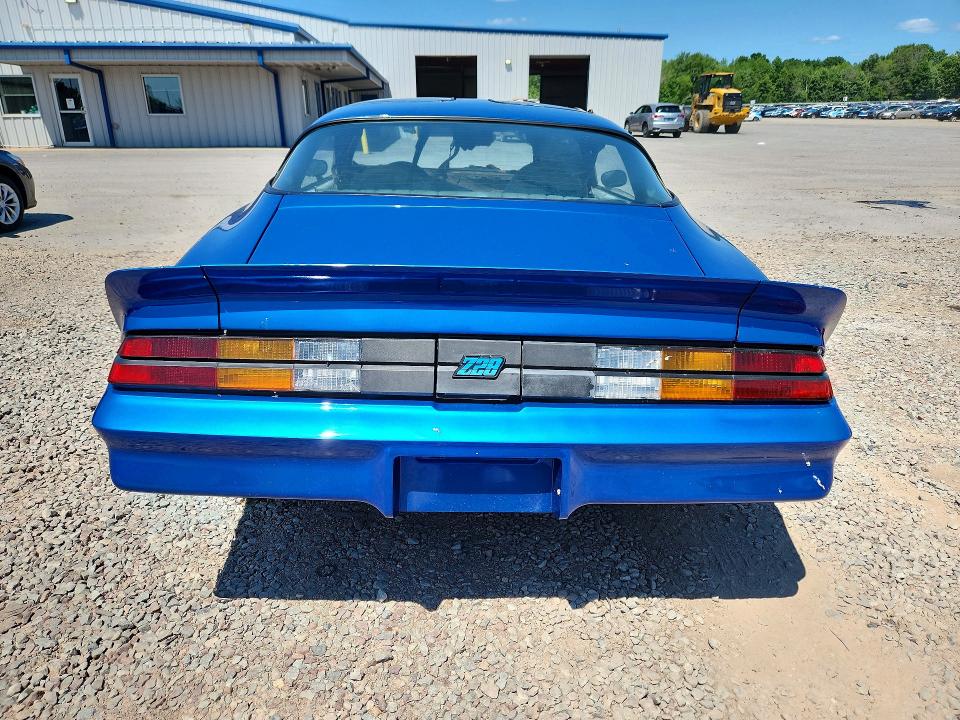 1981 Chevrolet Camaro მანქანა იყიდება აუქციონზე, vin: 1G1AP87L6BN107986, აუქციონის ნომერი: 61935416