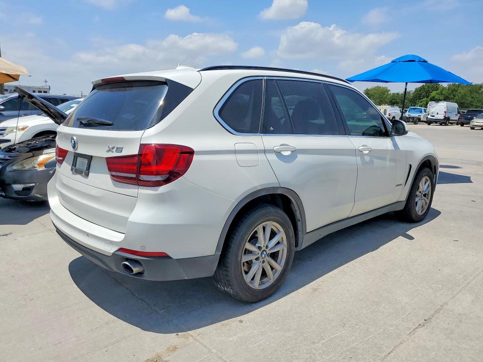 62423046 :رقم المزاد ، 5UXKR0C58F0K66265 vin ، 2015 Bmw X5 مزاد بيع