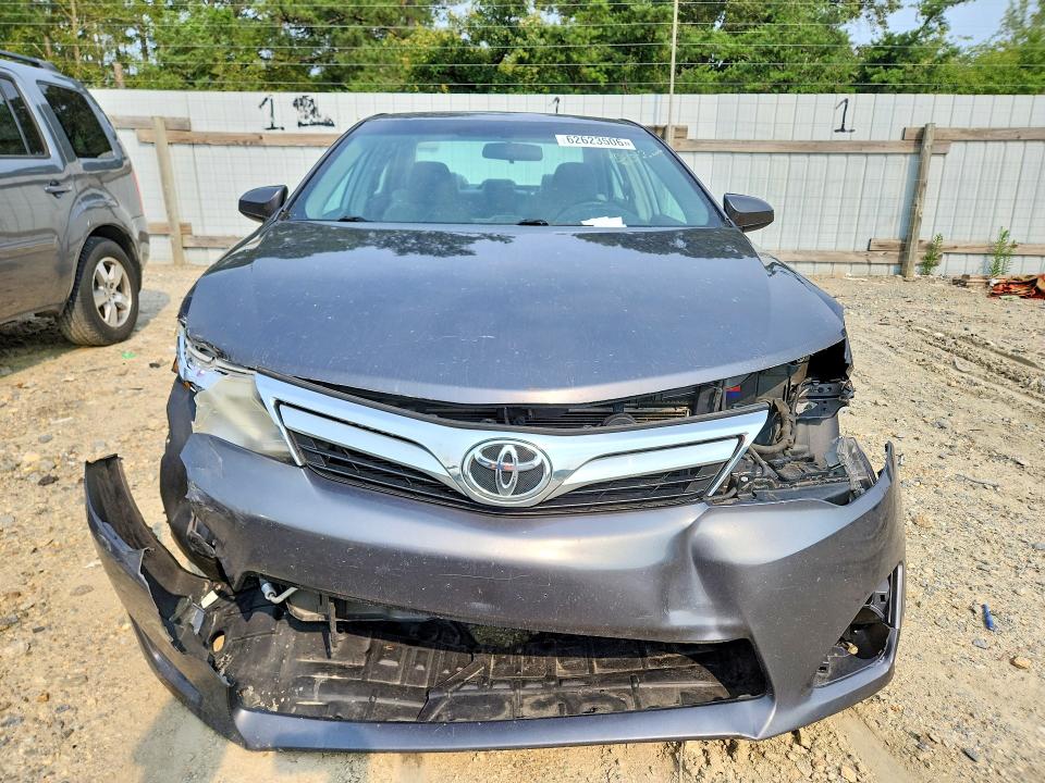 62623506 :رقم المزاد ، 4T1BF1FK1EU421579 vin ، 2014 Toyota Camry مزاد بيع