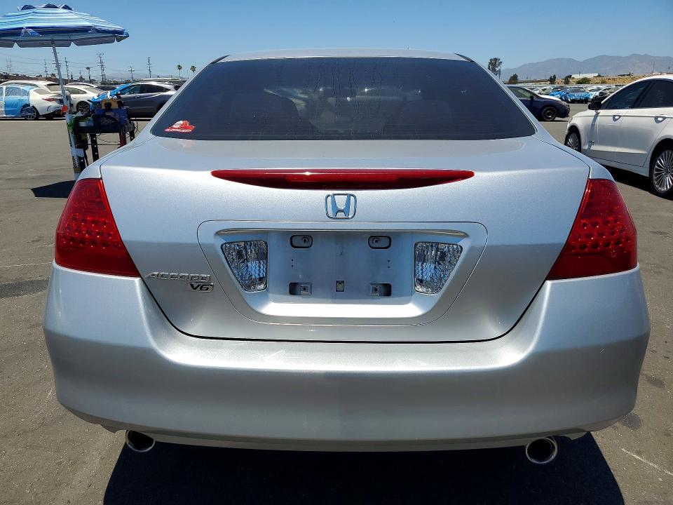 60316276 :رقم المزاد ، 1HGCM66487A092334 vin ، 2007 Honda Accord مزاد بيع