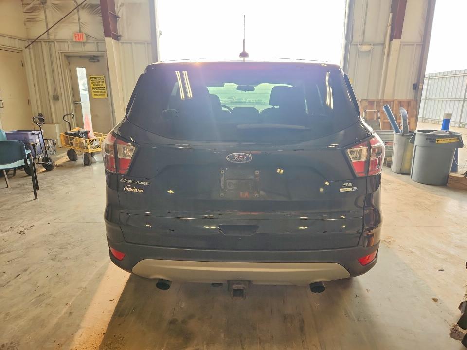 2017 Ford Escape მანქანა იყიდება აუქციონზე, vin: 1FMCU9G94HUD37068, აუქციონის ნომერი: 61793586